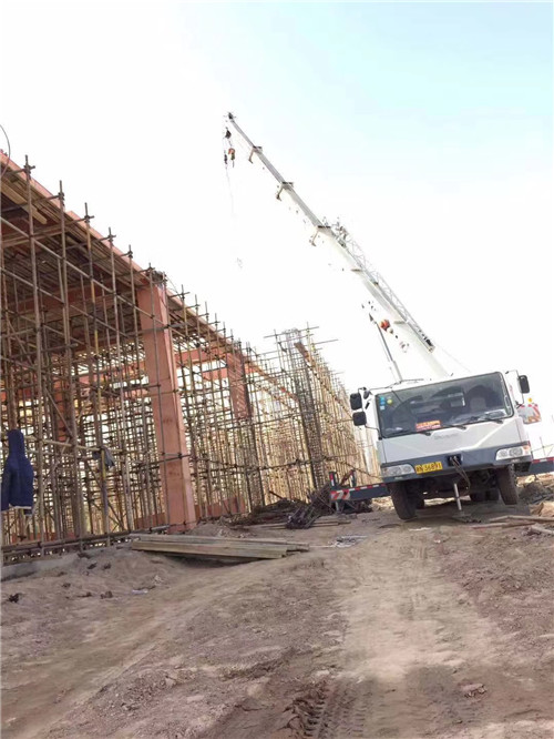 淮北市吊车作业的安全注意事项有哪些？